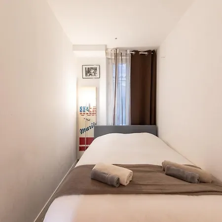 Apartment Flat *