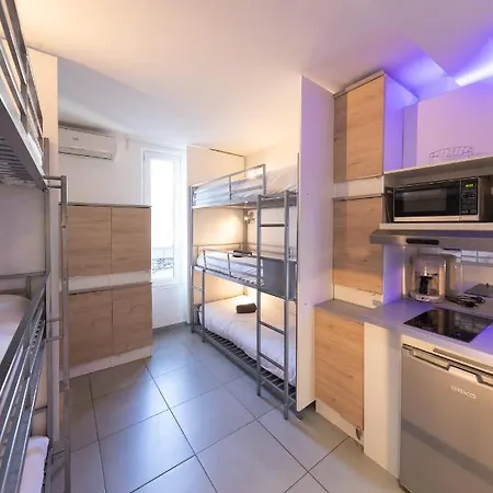 Flat Apartment *